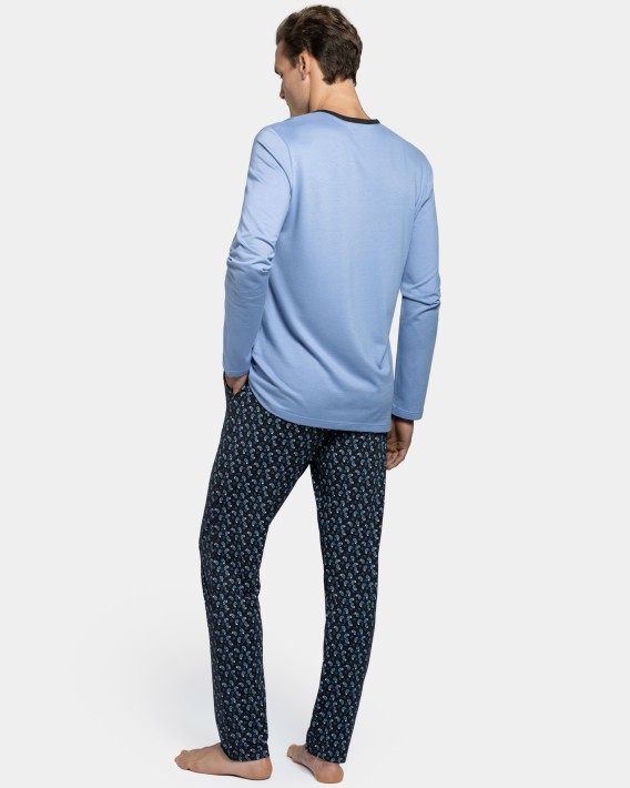Pyjama James