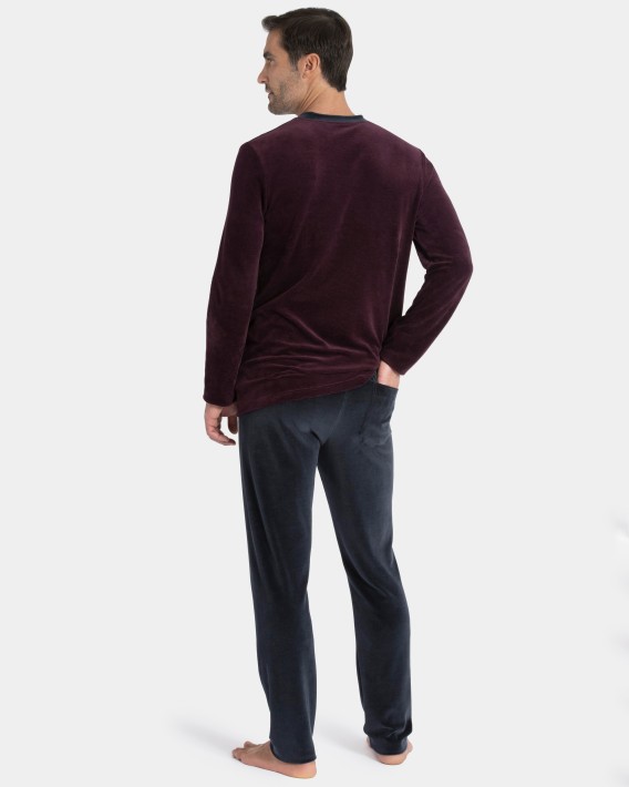 Man's velvet pyjama