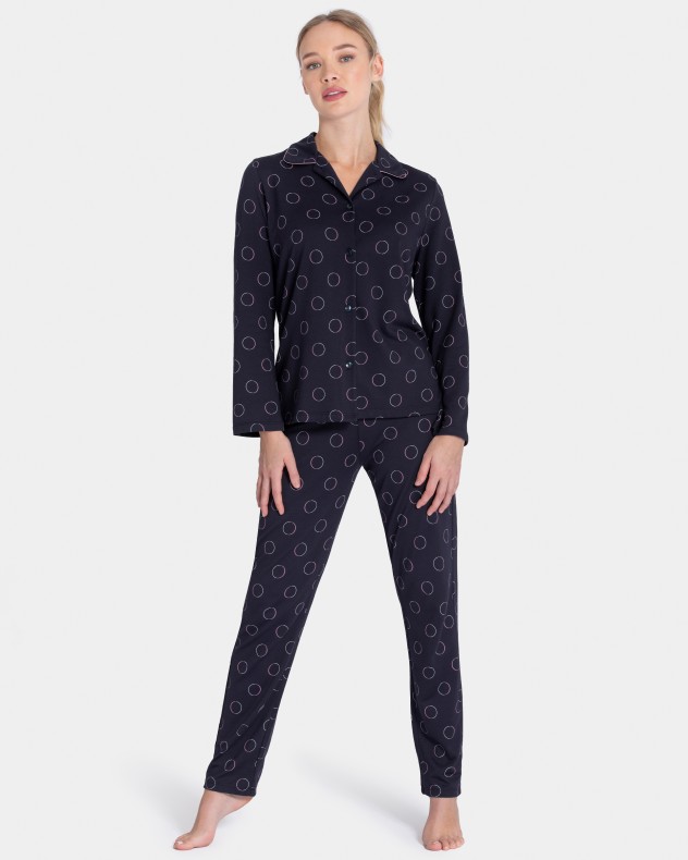 Pijama de mulher com botões em Modal