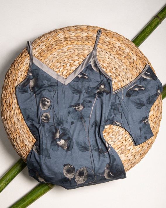 Top de alas em Modal com estampado floral