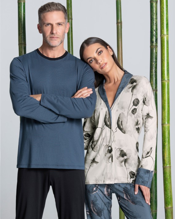 Woman's Pyjama with buttons in Modal
