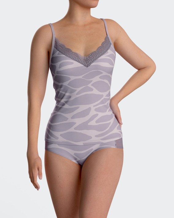 Woman's set with lace details