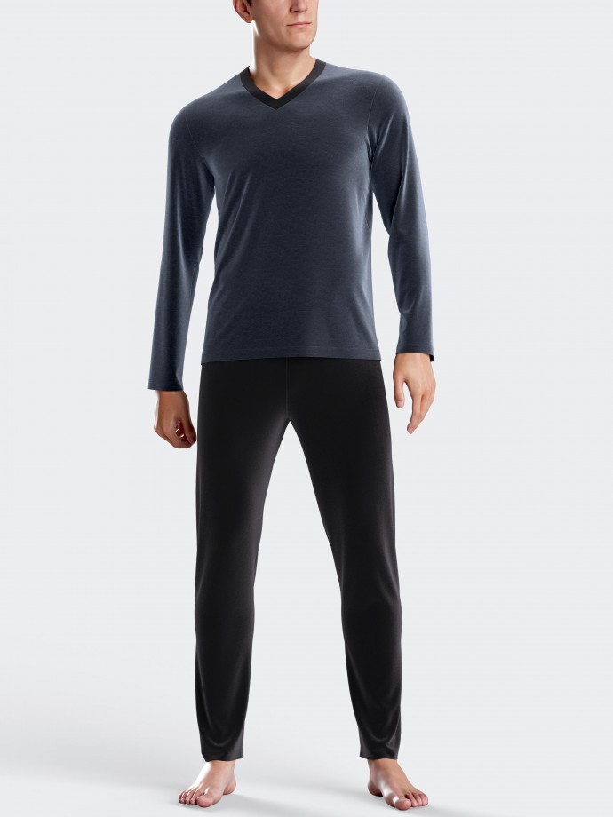 Men's pyjamas with thermal velvet texture