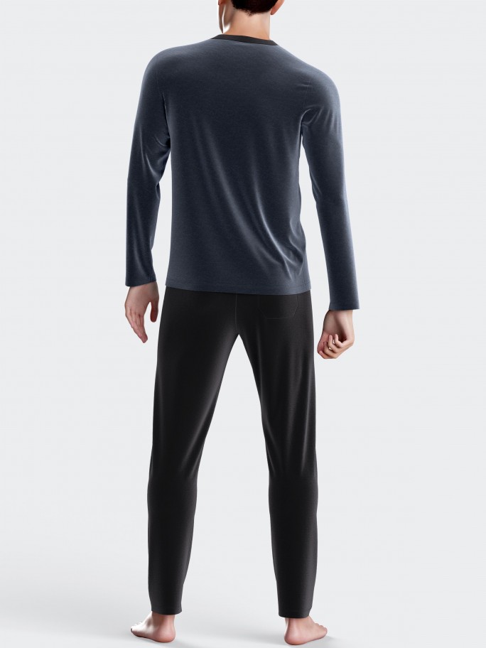 Men's pyjamas with thermal velvet texture